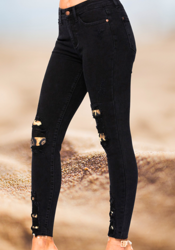 JUDY BLUE BLACK DESTROYED LEOPARD PATCH SKINNY JEAN