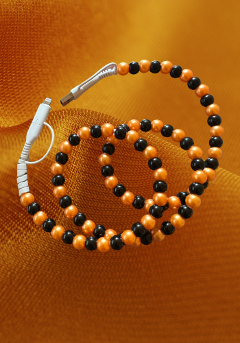 ORANGE & BLACK 4-IN-1 BEADED CHARGING CABLE