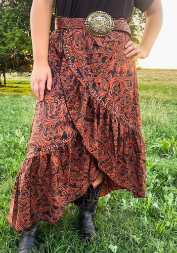 COUNTRY TOOLED SKIRT