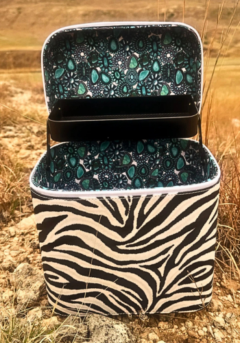 COWGIRL KEEPSAKE MAKEUP BOX