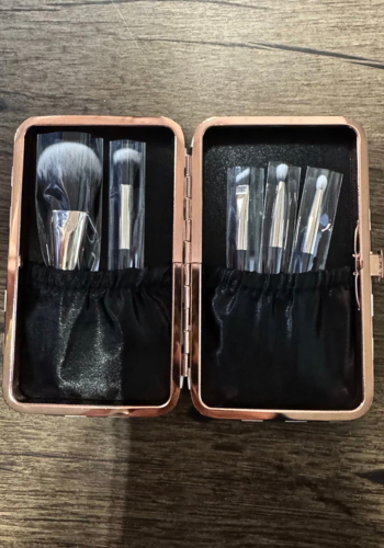 FAST LANE MAKEUP BRUSH SET