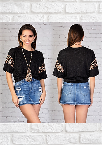 BLACK BLOUSE WITH LEOPARD STRIP SLEEVES