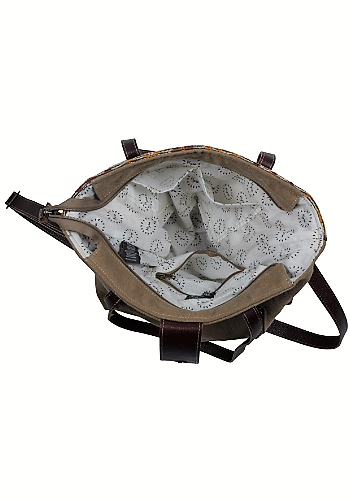 TRADITIONALISTIC CONCEALED BAG